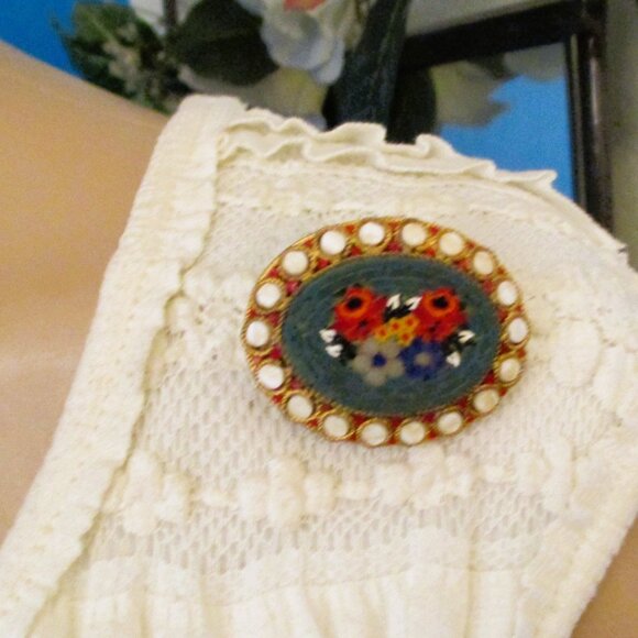 VINTAGE Italian Micromosaic Brooch: Floral Tesserae Tile Micro Mosaic Pin - Picture 2 of 14